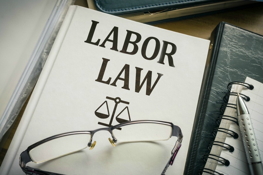 Common Employment Law Mistakes Small Businesses Make